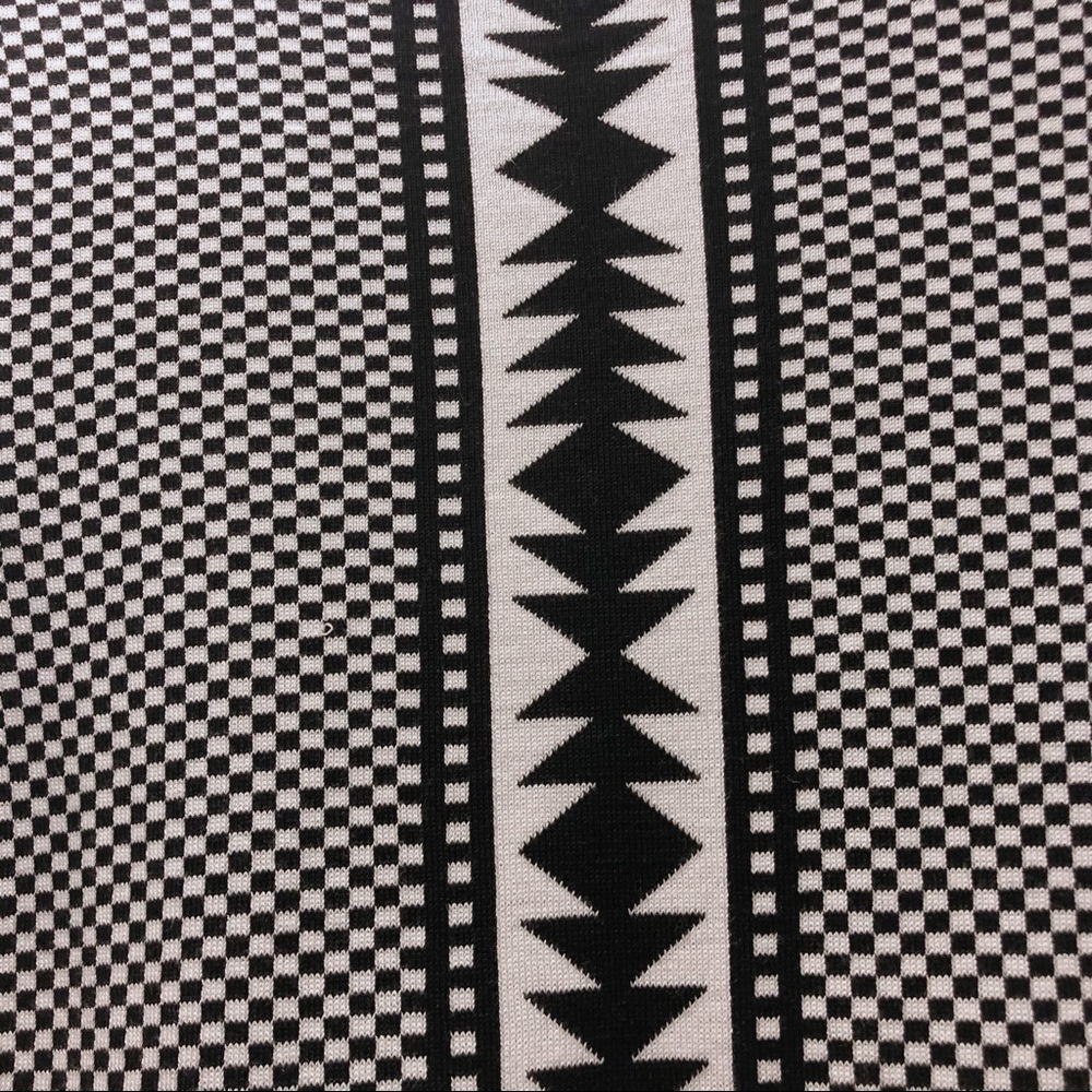 B&W Patterned Dress - Picture 4 of 5
